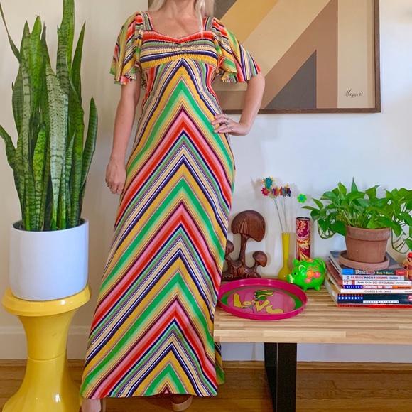 Vintage 70s rainbow striped flutter sleeve dress - Picture 3 of 6
